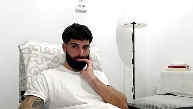 Verycutex online show from December 21, 2025, 8:53 pm