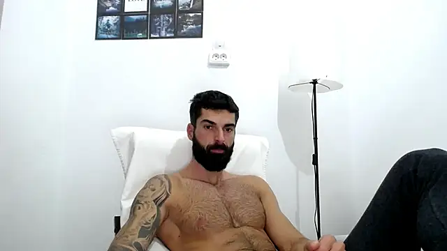 Snapshot of Verycutex chatting on October 25, 2025, 5:28 am Verycutex online show from October 25, 2025, 5:28 am