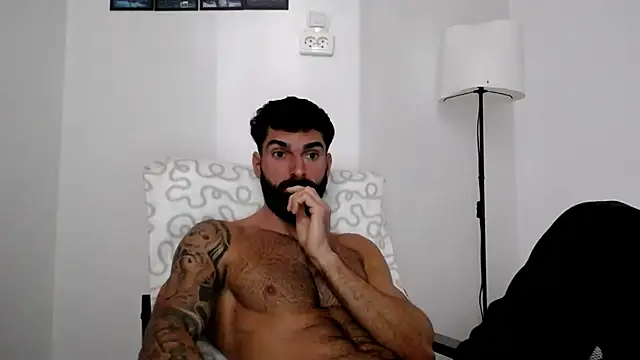 Snapshot of Verycutex chatting on November 26, 2025, 7:19 am Verycutex online show from November 26, 2025, 7:19 am