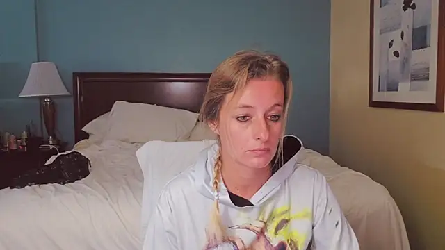 Snapshot of AsiaGoesPro chatting on September 30, 2025, 4:13 pm AsiaGoesPro online show from September 30, 2025, 4:13 pm