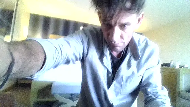 Snapshot of lickthecat chatting on March 3, 2026, 5:09 pm lickthecat online show from March 3, 2026, 5:09 pm