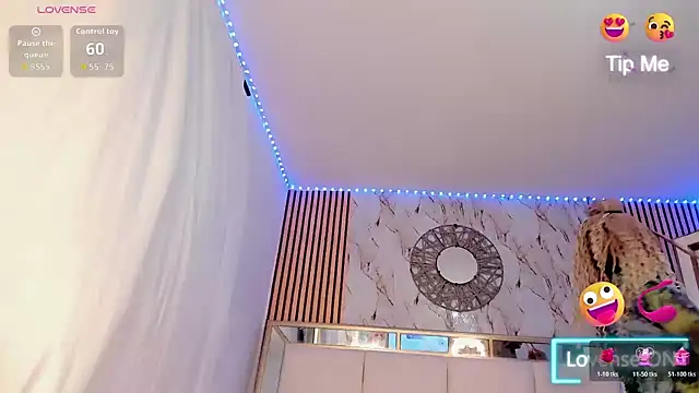 Oriana Davis1 online show from February 27, 2026, 2:56 am