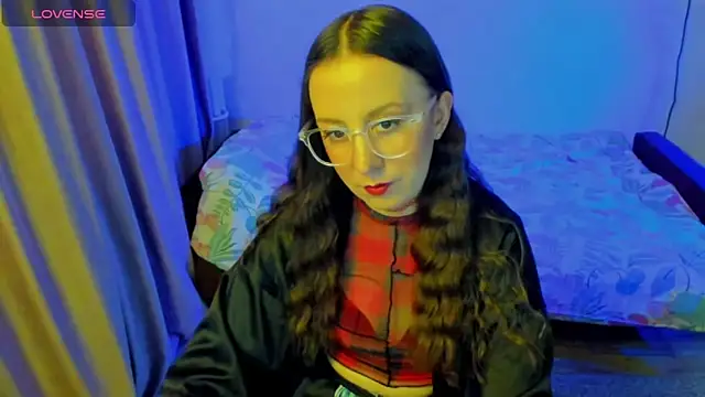CurlySteph online show from June 1, 2026, 5:23 pm