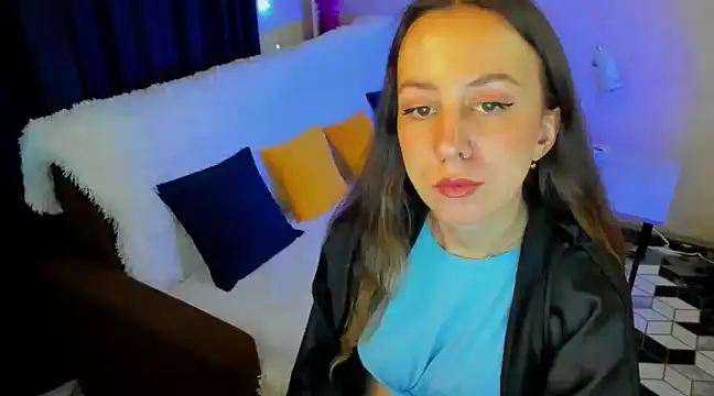 CurlySteph online show from March 13, 2025, 9:26 pm