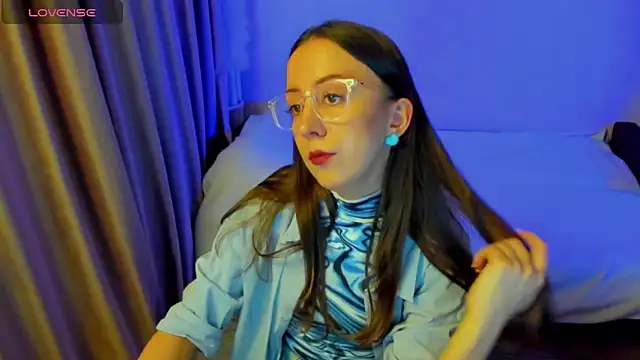 CurlySteph online show from April 15, 2026, 6:56 pm