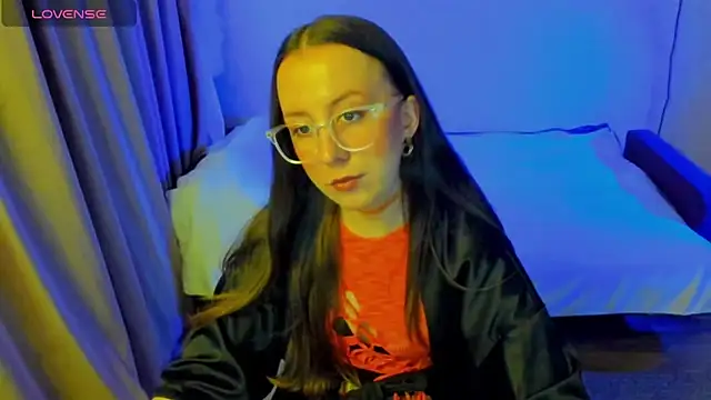 CurlySteph online show from May 20, 2026, 7:44 pm