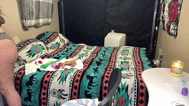 Snapshot of magicsparkles chatting on November 6, 2025, 10:03 pm magicsparkles online show from November 6, 2025, 10:03 pm