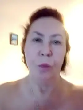 Hottie-Mom online show from January 11, 2026, 7:59 am