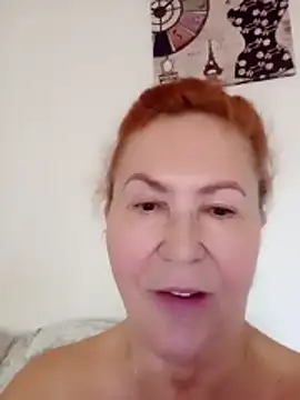 Hottie-Mom online show from November 1, 2025, 9:03 am