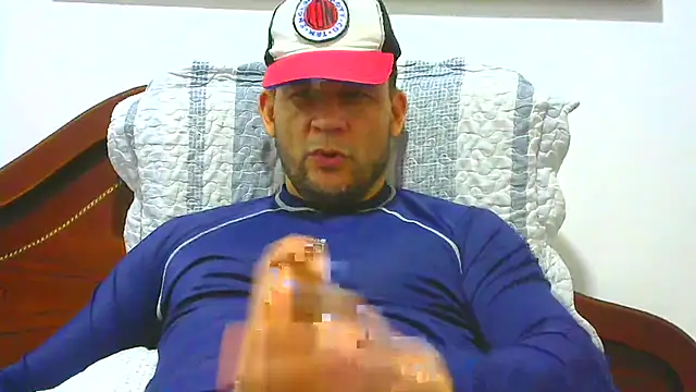 Snapshot of altenori112 chatting on April 26, 2026, 2:31 am altenori112 online show from April 26, 2026, 2:31 am