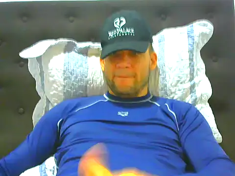 Snapshot of altenori112 chatting on May 13, 2026, 10:17 pm altenori112 online show from May 13, 2026, 10:17 pm