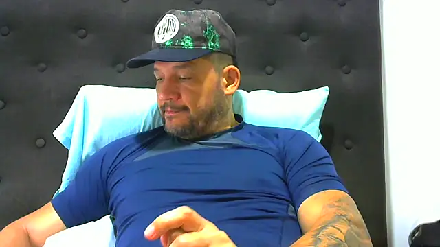 altenori112 online show from November 27, 2025, 2:17 pm