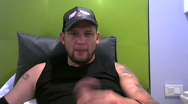 Snapshot of altenori112 chatting on February 14, 2025, 1:34 am altenori112 online show from February 14, 2025, 1:34 am