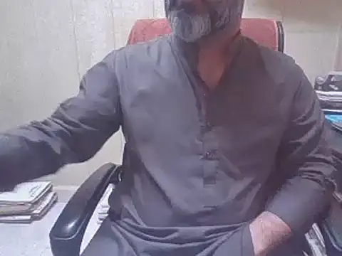 hairymaster95 online show from September 27, 2025, 4:07 am