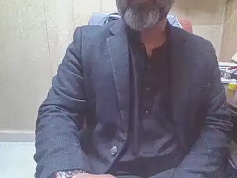 hairymaster95 online show from December 18, 2025, 4:17 am