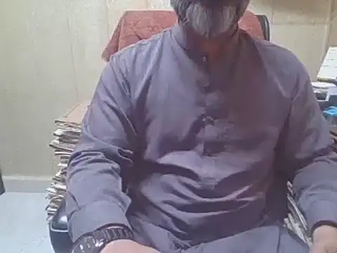 hairymaster95 online show from October 5, 2025, 5:42 am