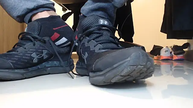 Snapshot of ErosFindomKing chatting on November 10, 2025, 11:10 pm ErosFindomKing online show from November 10, 2025, 11:10 pm