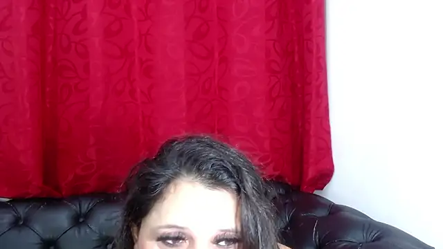 Kerly Doll online show from January 18, 2026, 12:19 pm