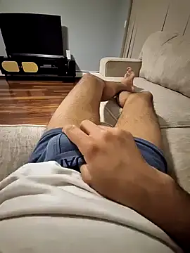 YourPersonall online show from April 15, 2026, 2:06 am