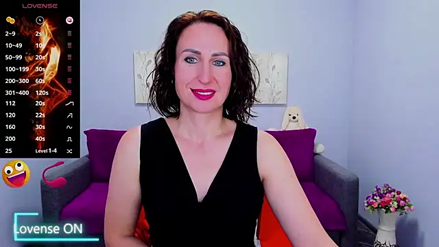 Nia Smithh online show from October 14, 2025, 12:39 pm