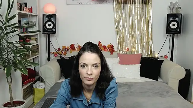 JaneDejaySC online show from November 4, 2025, 8:34 pm