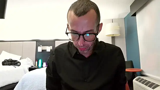 Snapshot of smokenstrokex chatting on October 6, 2025, 3:08 am smokenstrokex online show from October 6, 2025, 3:08 am