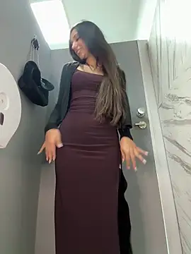  MiaQueen  online show from March 22, 2026, 10:33 pm