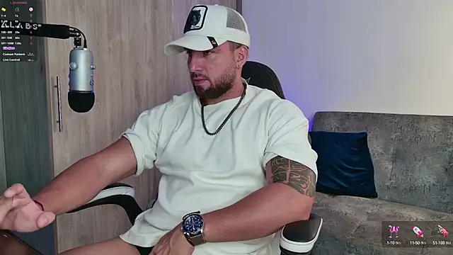 mr david cox online show from February 19, 2025, 11:04 pm