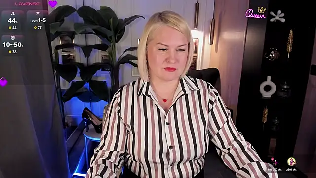 Snapshot of YolandaKiss chatting on May 13, 2026, 8:05 pm YolandaKiss online show from May 13, 2026, 8:05 pm