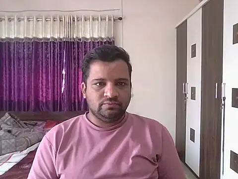 Snapshot of dhruv_love chatting on February 11, 2026, 4:34 am dhruv love online show from February 11, 2026, 4:34 am