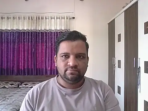 Snapshot of dhruv_love chatting on December 22, 2025, 4:12 am dhruv love online show from December 22, 2025, 4:12 am