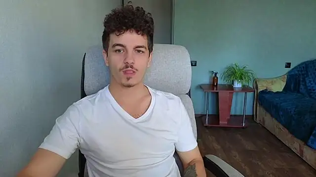 Remy Miles online show from October 13, 2025, 7:21 am