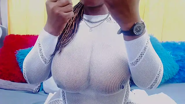 Bustydiva88 online show from November 13, 2025, 8:35 pm