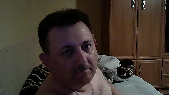 Snapshot of Novy73 chatting on November 17, 2025, 10:36 pm Novy73 online show from November 17, 2025, 10:36 pm