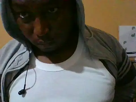 Snapshot of honeyswit chatting on October 2, 2025, 2:20 pm honeyswit online show from October 2, 2025, 2:20 pm