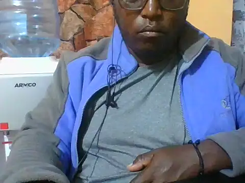 honeyswit online show from March 27, 2026, 9:05 pm