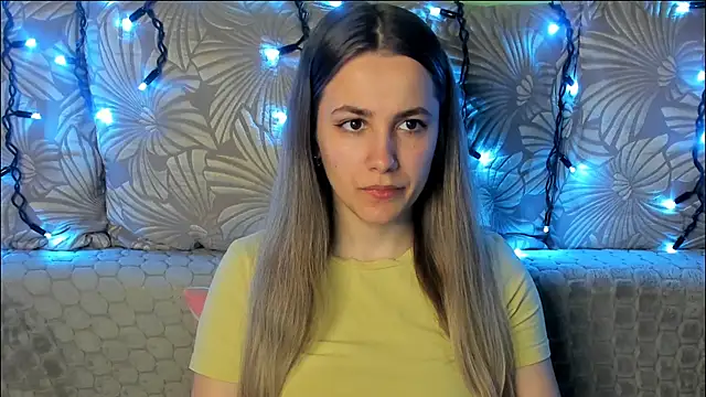 MaggieCake online show from April 22, 2026, 1:12 am