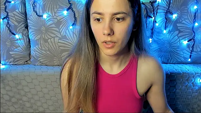 Snapshot of MaggieCake chatting on June 7, 2026, 2:39 am MaggieCake online show from June 7, 2026, 2:39 am