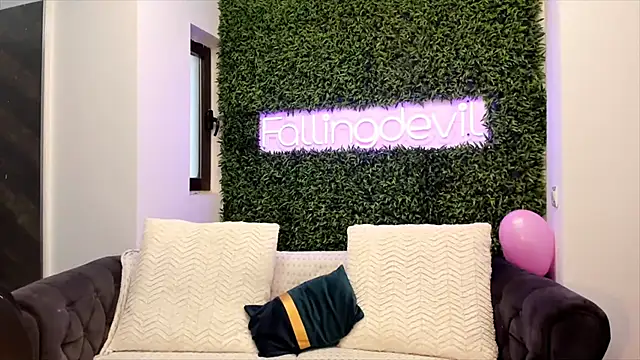 realhotfallingdevil online show from February 20, 2025, 9:44 am