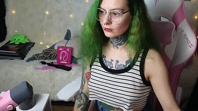 Ginger Stay online show from January 12, 2026, 11:50 am