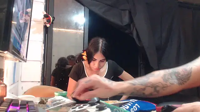 dounolimist777 online show from December 14, 2025, 2:18 am