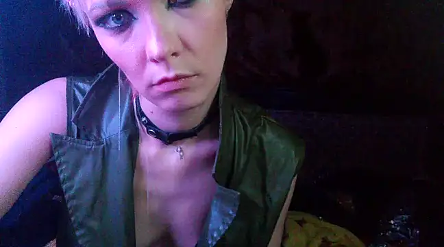 Snapshot of WildMissNiks chatting on February 26, 2025, 4:16 pm WildMissNiks online show from February 26, 2025, 4:16 pm