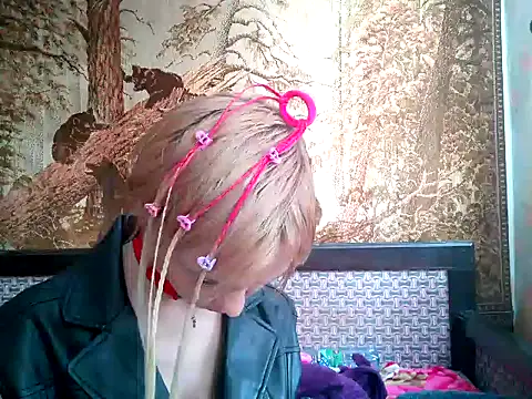 Snapshot of WildMissNiks chatting on February 25, 2025, 11:21 am WildMissNiks online show from February 25, 2025, 11:21 am