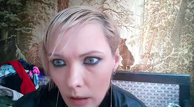 Snapshot of WildMissNiks chatting on March 2, 2025, 10:37 am WildMissNiks online show from March 2, 2025, 10:37 am