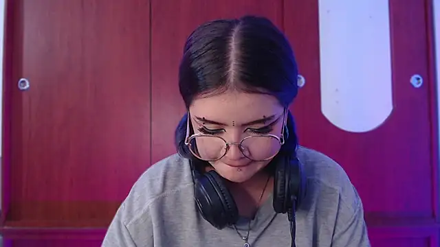 Raventh  online show from April 9, 2026, 2:13 am