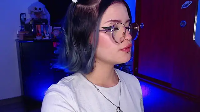 Snapshot of Raventh_ chatting on January 6, 2026, 2:59 am Raventh online show from January 6, 2026, 2:59 am