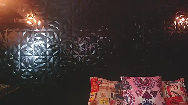 PINK  LOLA1 online show from December 5, 2025, 12:32 am