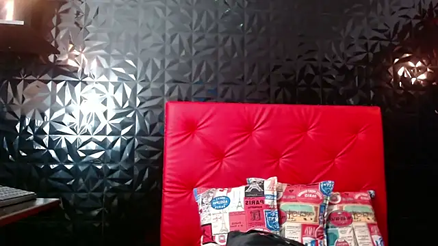 Snapshot of PINK__LOLA1 chatting on February 24, 2025, 11:52 pm PINK LOLA1 online show from February 24, 2025, 11:52 pm