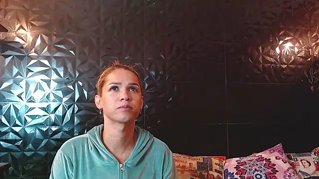 Snapshot of PINK__LOLA1 chatting on May 20, 2026, 11:57 pm PINK LOLA1 online show from May 20, 2026, 11:57 pm