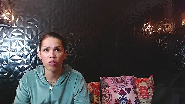 Snapshot of PINK__LOLA1 chatting on September 15, 2025, 12:27 pm PINK LOLA1 online show from September 15, 2025, 12:27 pm